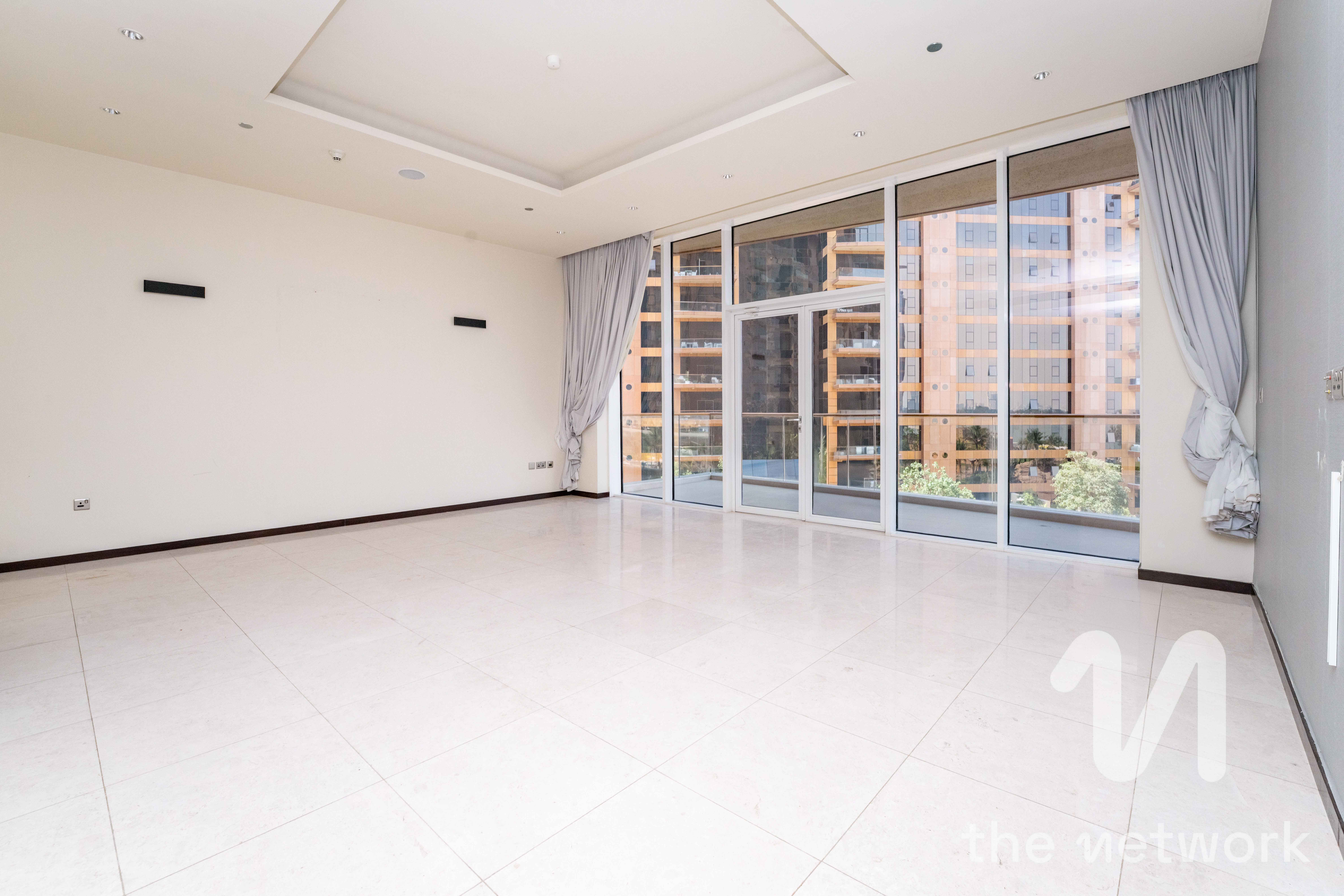 Vacant | Video Available | Mid Floor | Key With Me