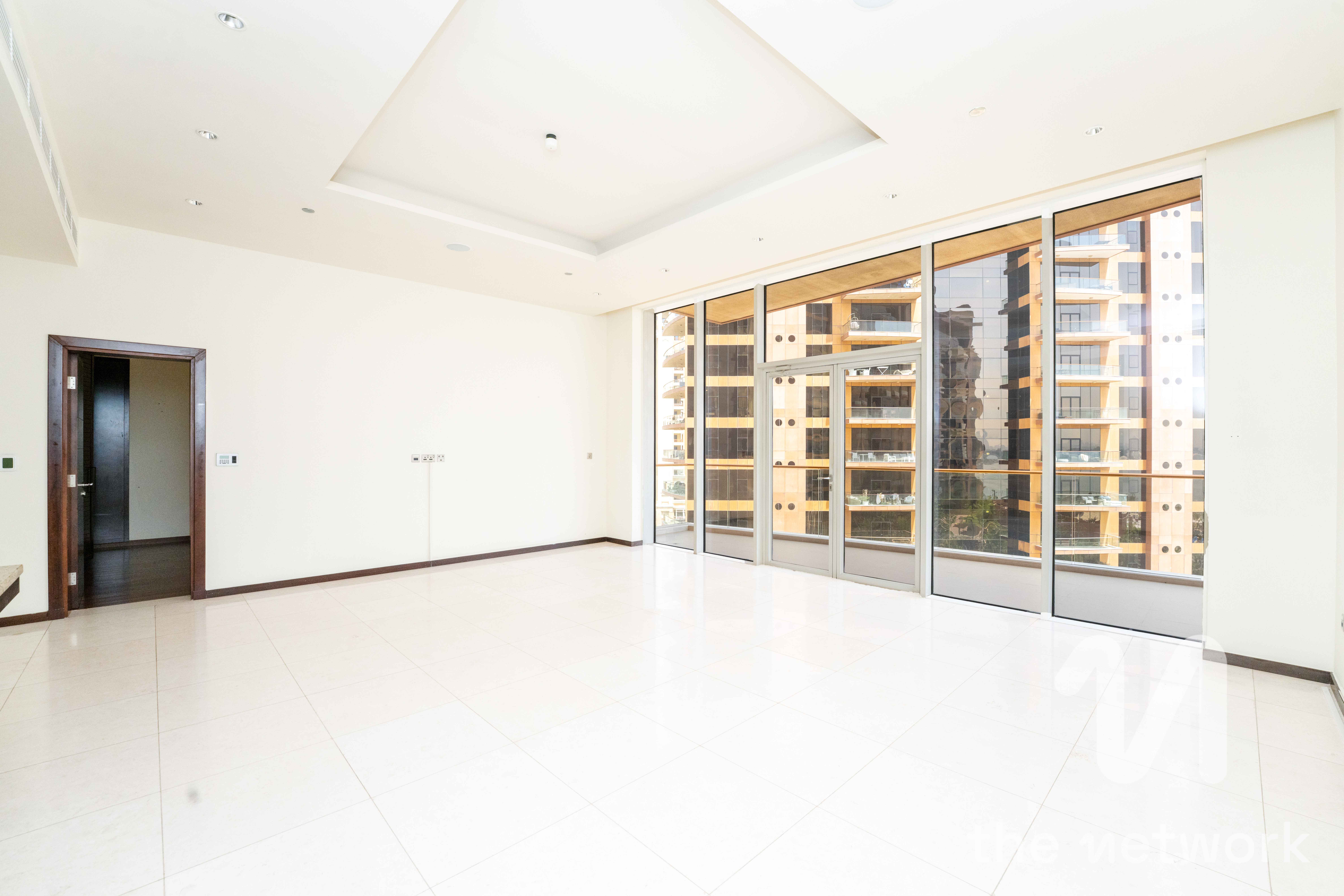 Vacant | Sea View | Flexible Cheques | Key With Me