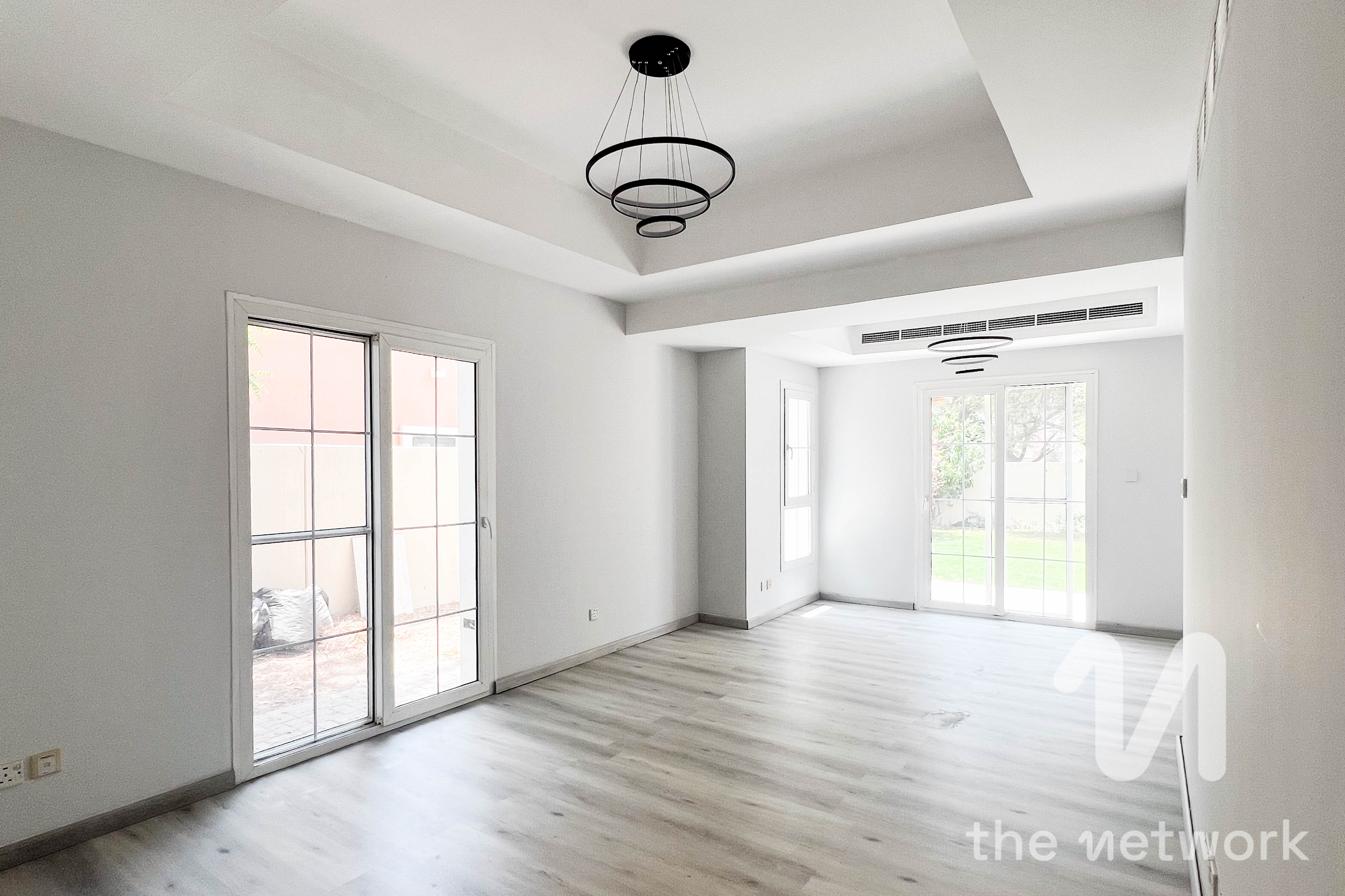Upgraded | Vacant | Park View | Single Row