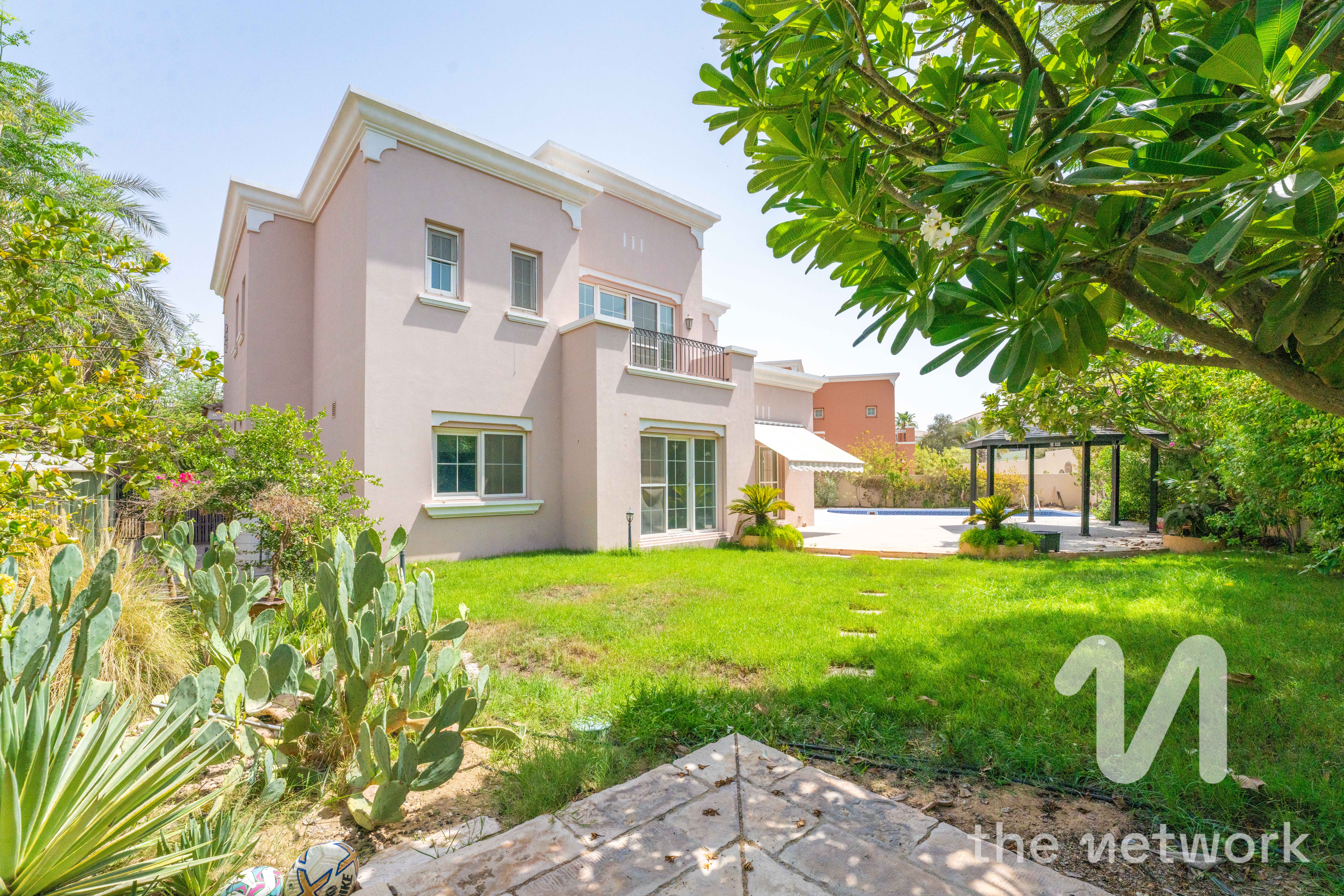 Private Pool | Upscale Community | Huge Plot