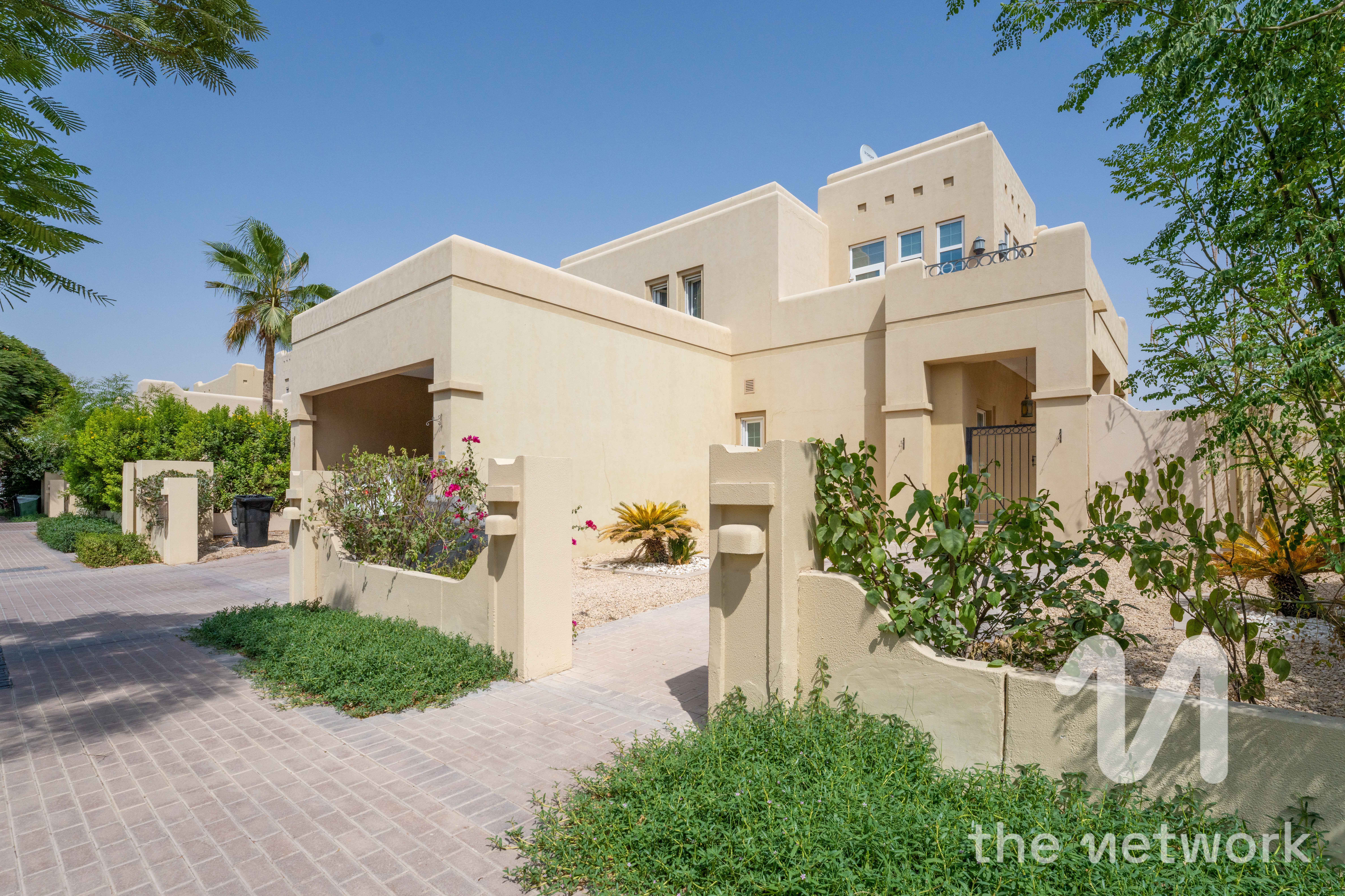 Single Row | Landscaped Garden | Upscale Community