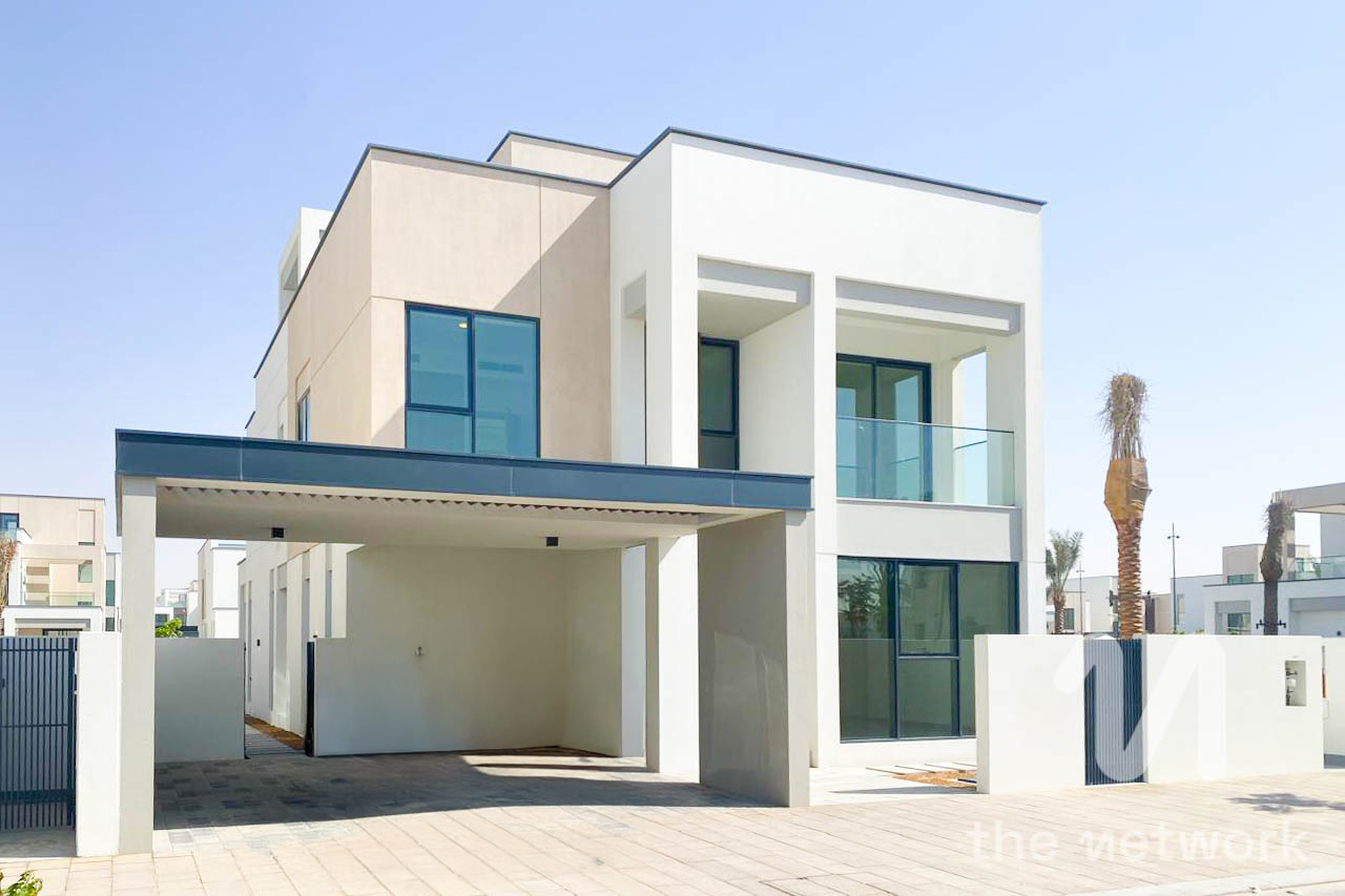 Pool facing | Emaar built | Maintenance warranty