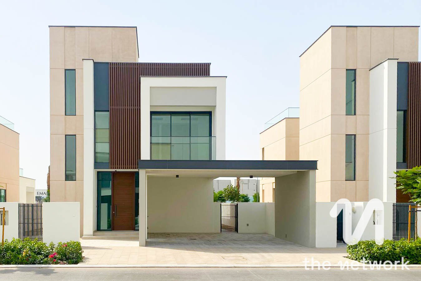Close to Souk Next to pool  Maintenance warranty