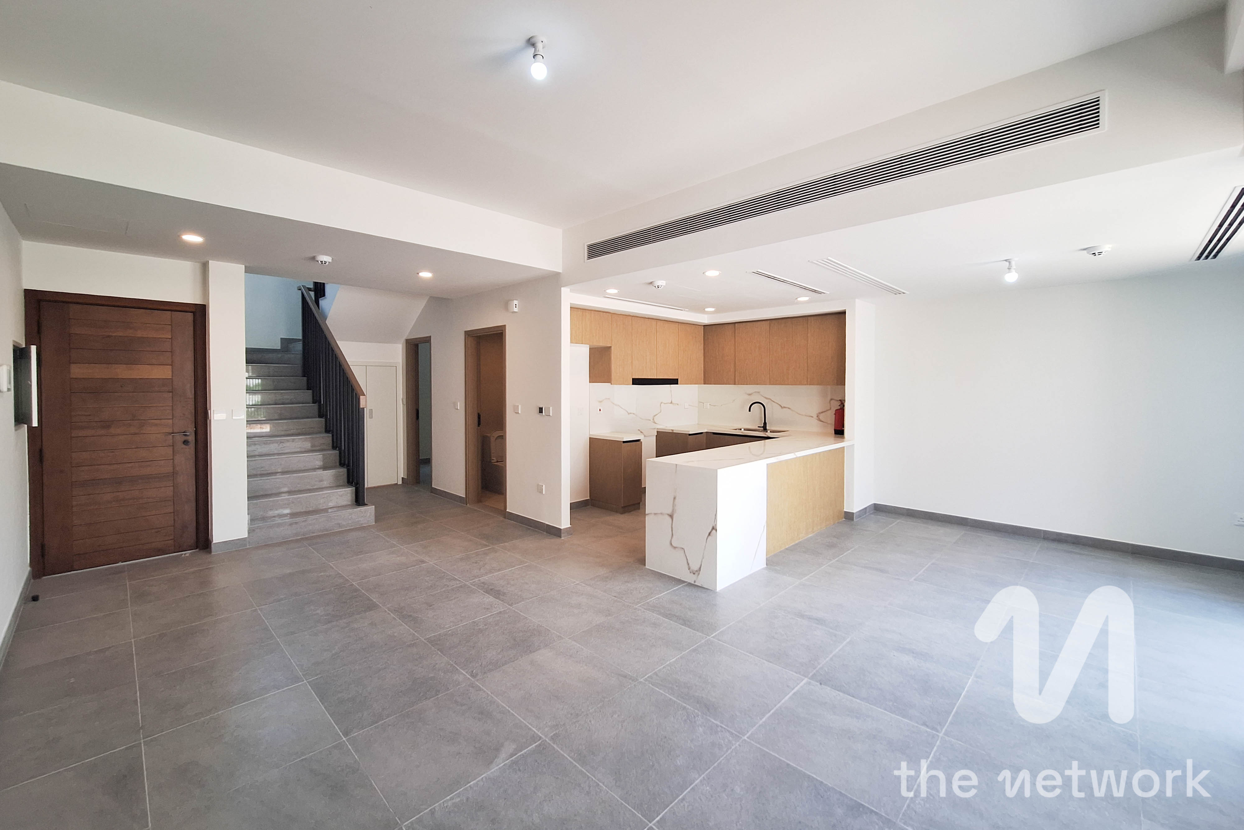 SINGLE ROW | PRIME LOCATION | GENUINE LISTING