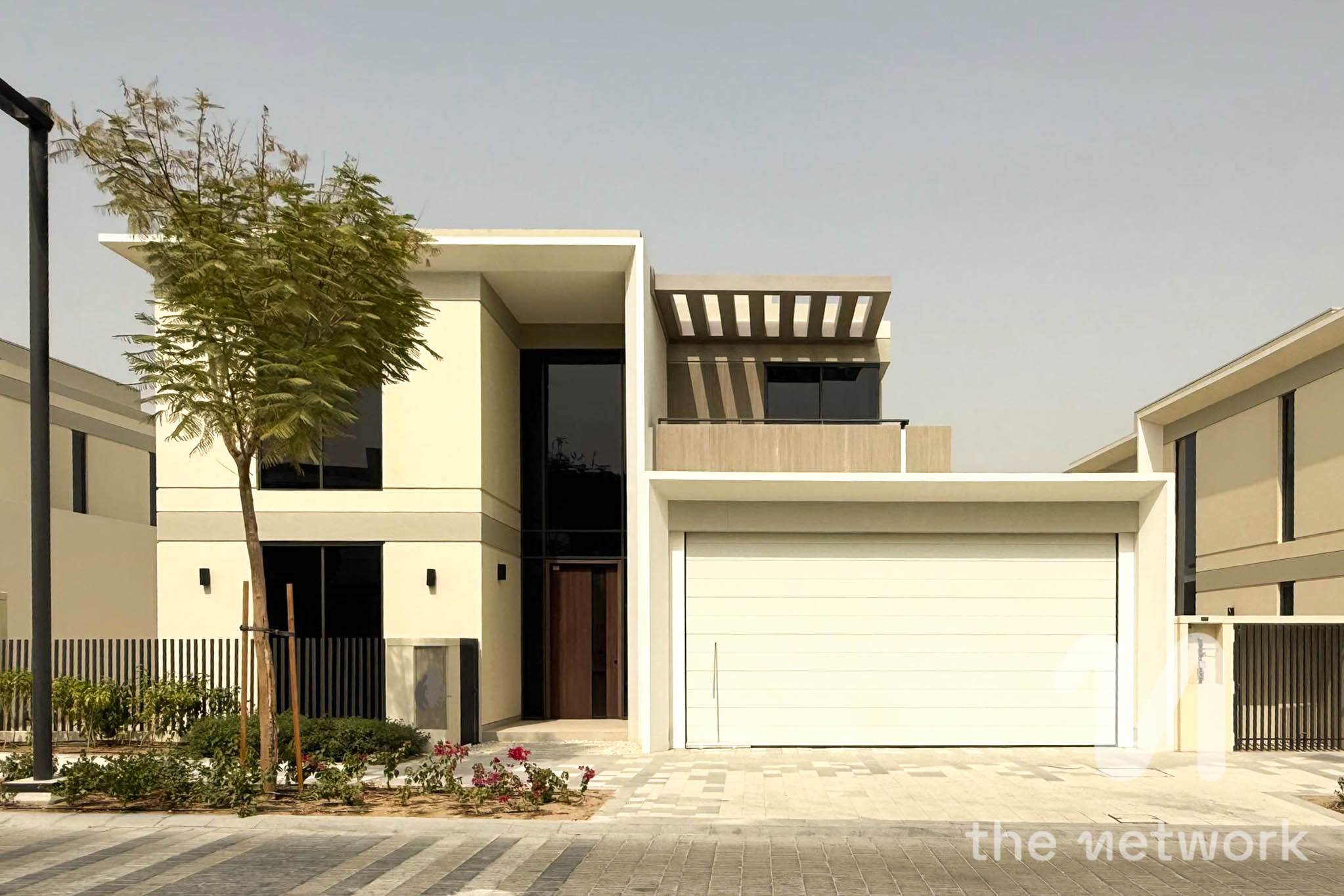Modern | Spacious 5 Bed Villa | Vacant