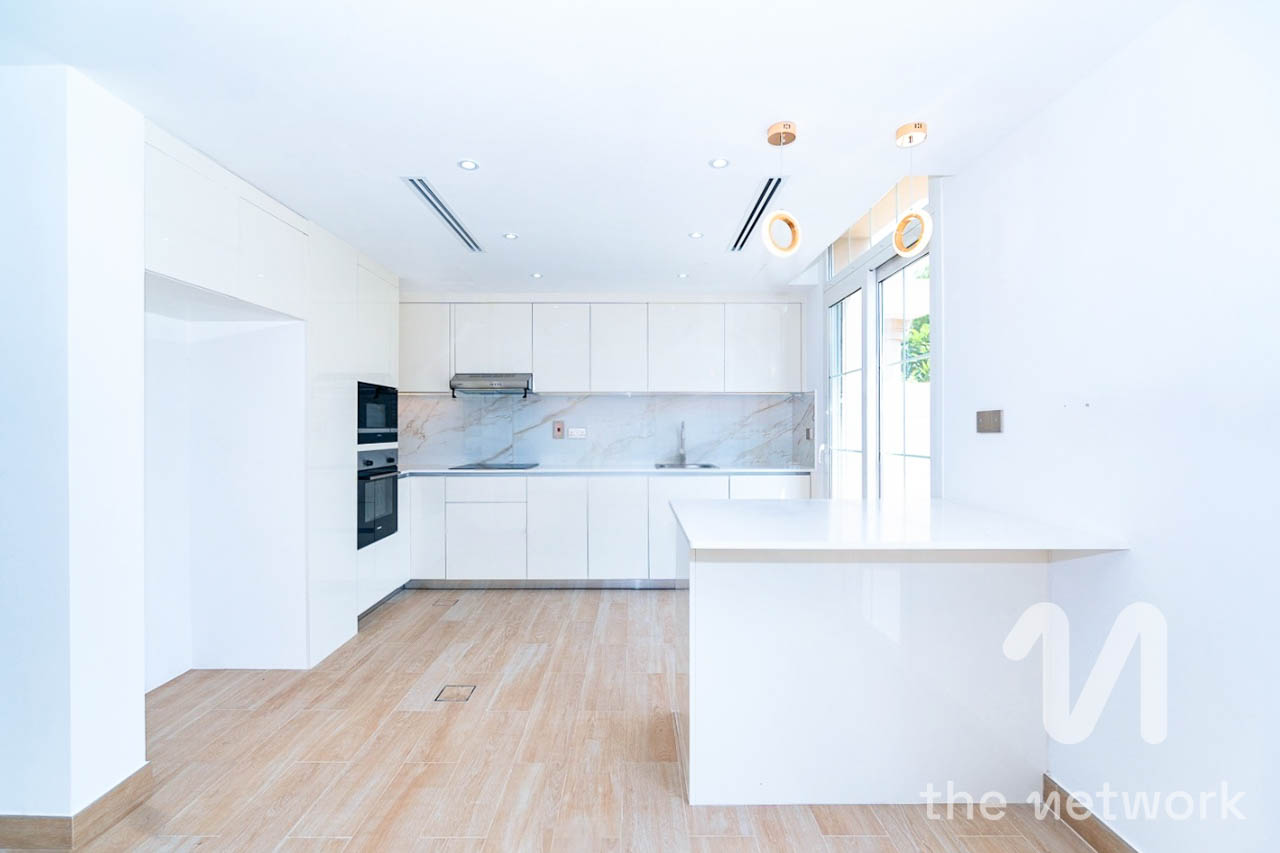 Upgraded | Converted to 3 Beds | Private Pool