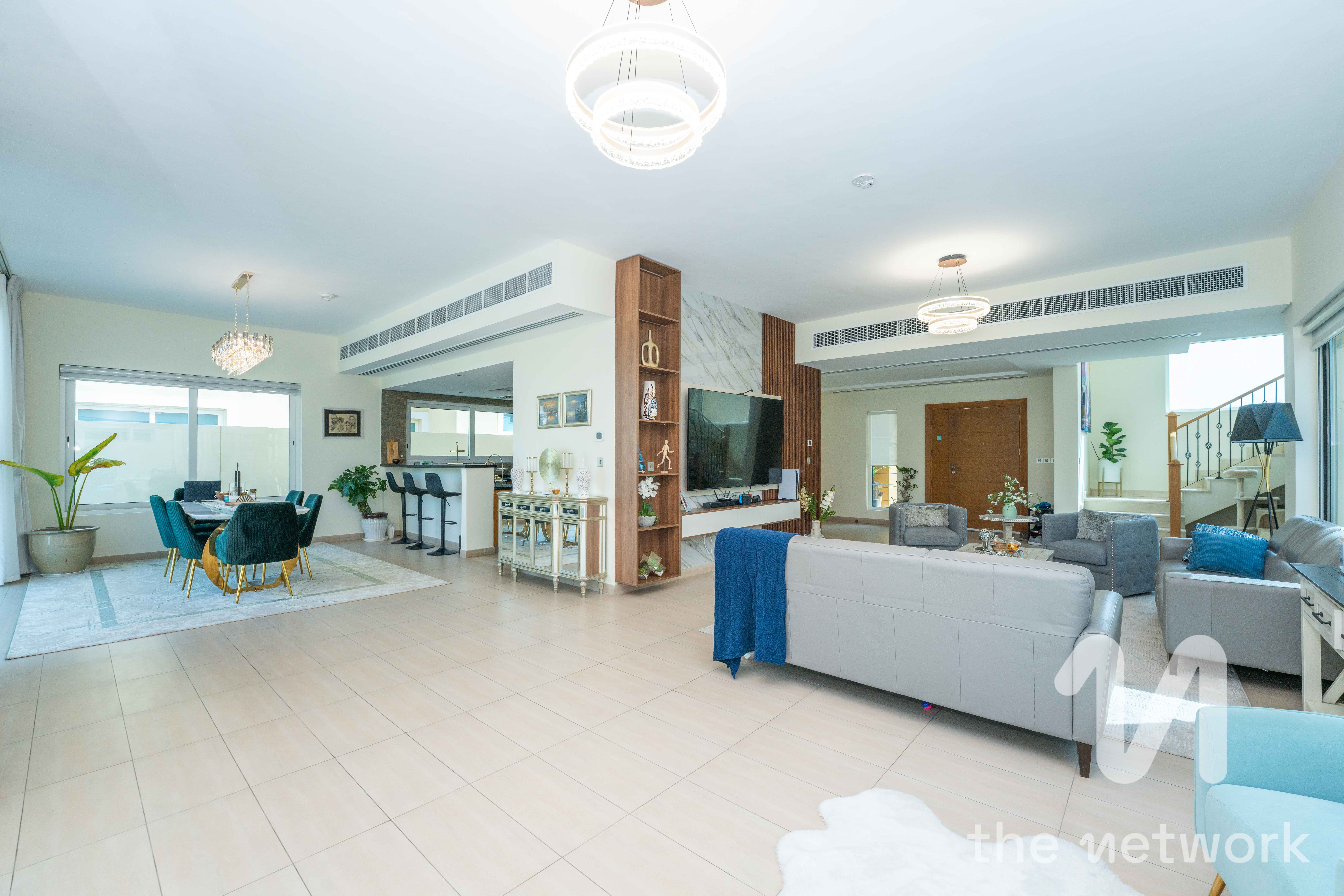 Backing Meadows | Single Row | Well Maintained