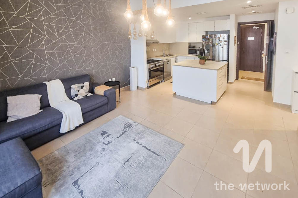 Furnished | High Floor | Vacant Now