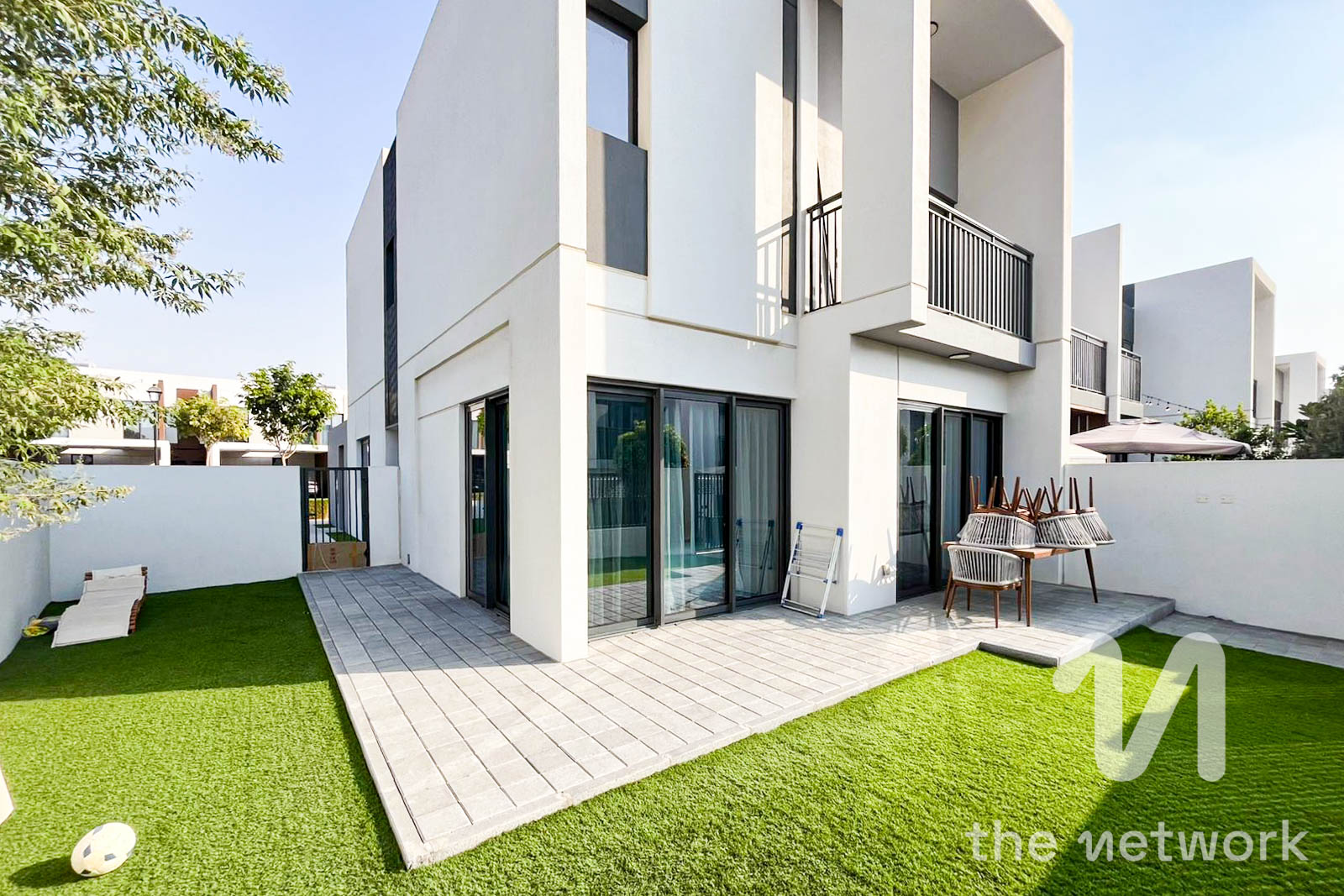 END UNIT | PRIME LOCATION | OCTOBER READY