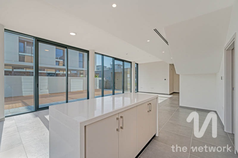 Next to Amenities | Vacant  | Private Cluster
