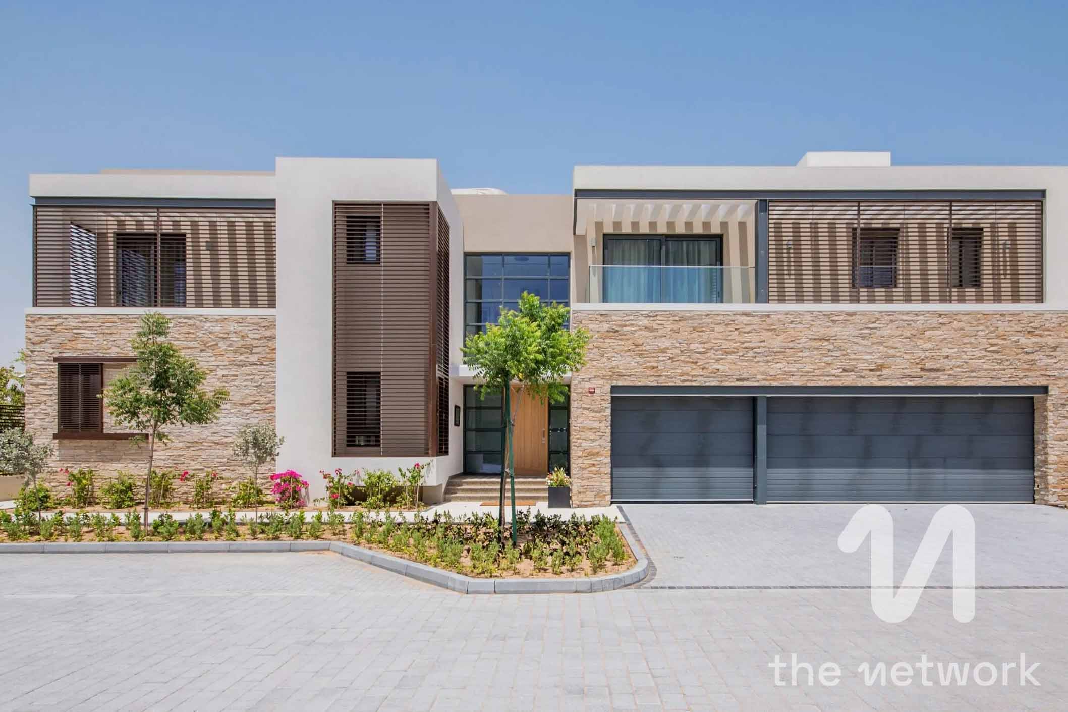 FOREST VILLA | BRILLIANT LOCATION | AREA EXPERT