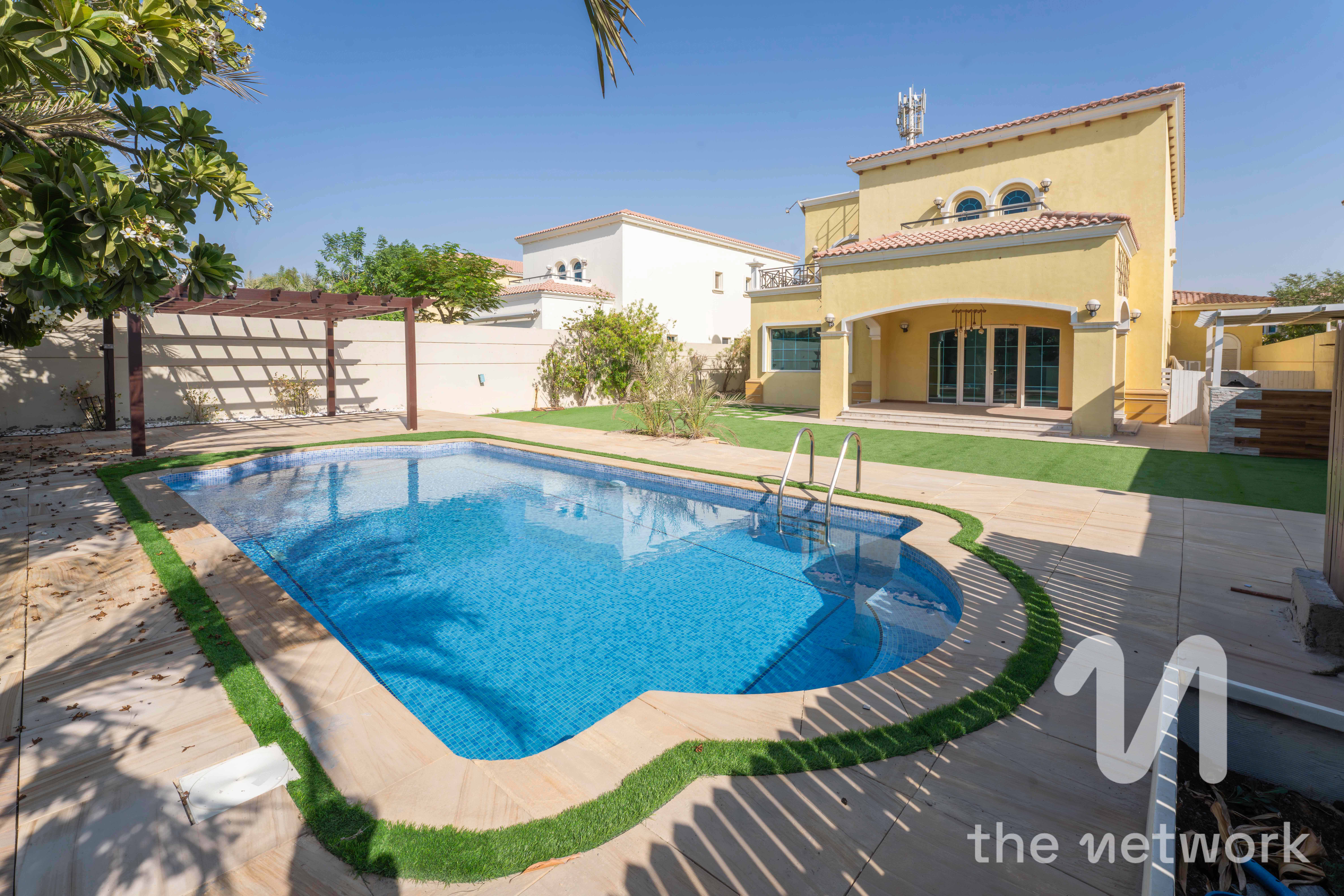 Private Pool | Landscaped | District 4 | Vacant