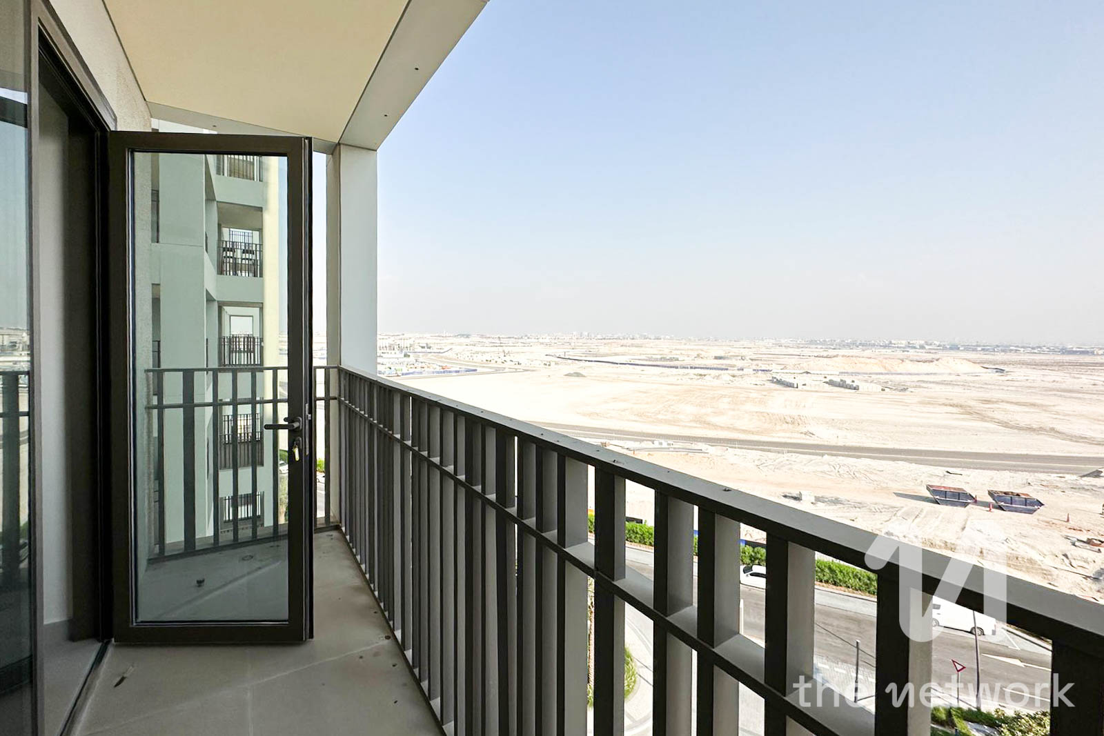 Creek tower view | Open Plan Living | 1BR