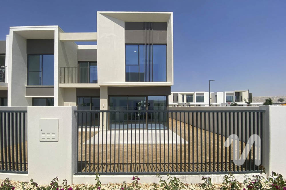 Single Row | Aston Type | Mortgage Accepted