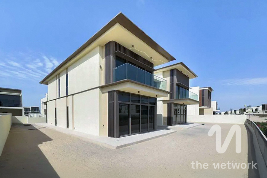 Corner Unit | Roof Top Terrace | Vacant Now