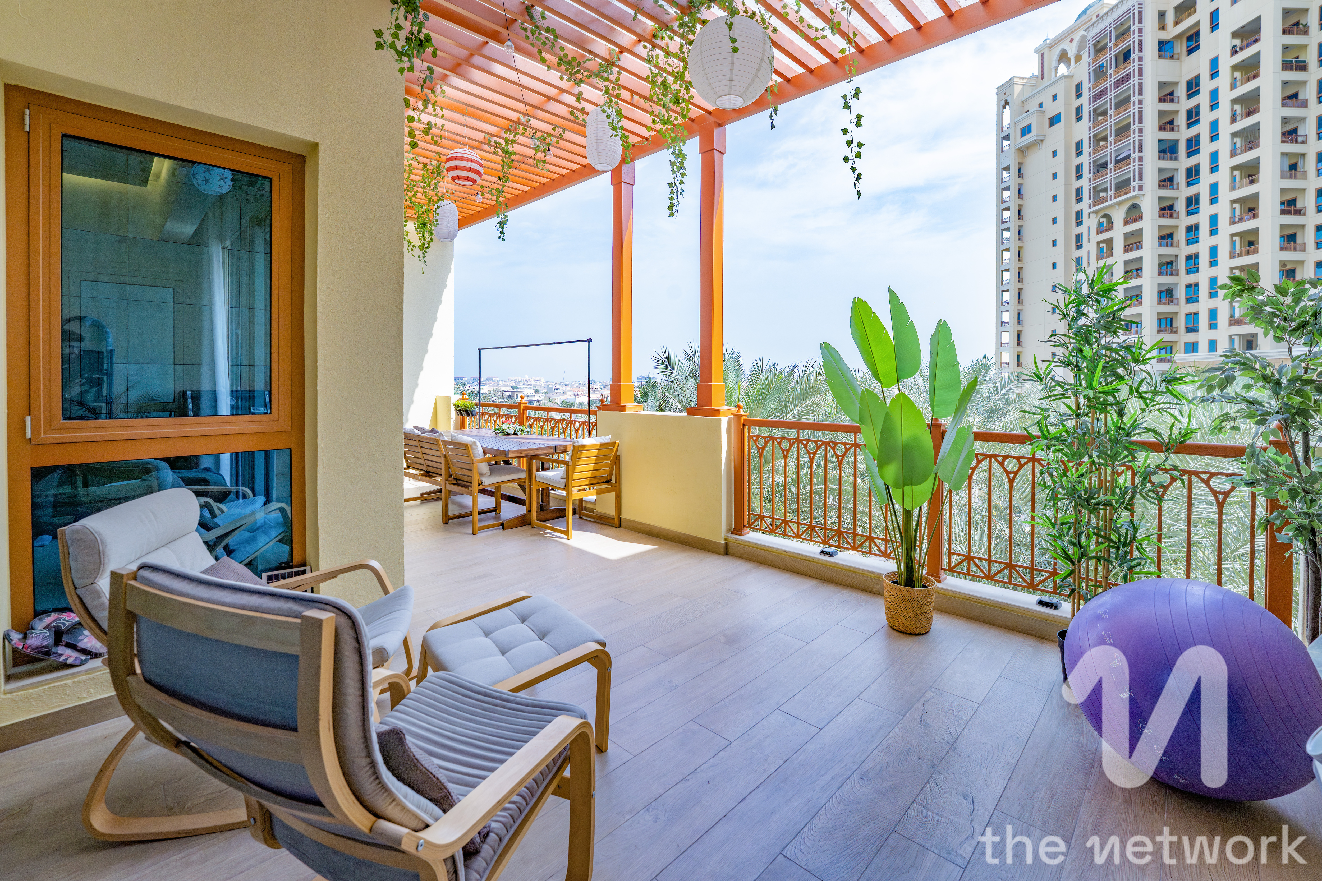 Fully Renovated | Extended Terrace | Facing Boats