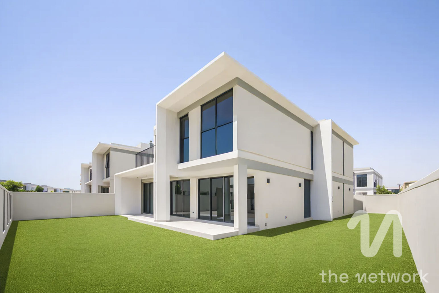 Close to Pool and Park | Vacant | Single Row