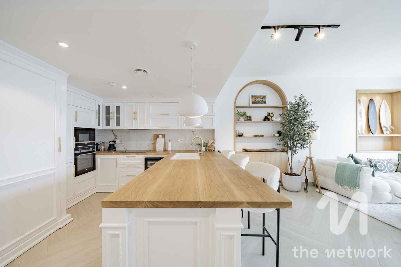 Golf Course View | Fully Renovated | High Floor