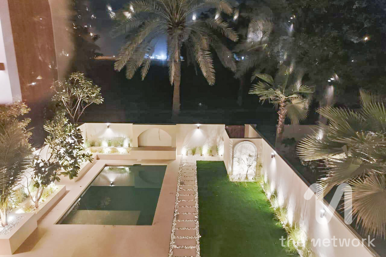 3M Fully Upgraded | Single Row | 4 Bed 4 En-Suite