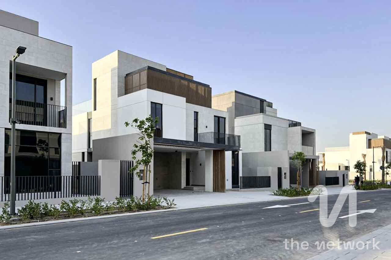 Available Now | Single Row | Fully Landscaped