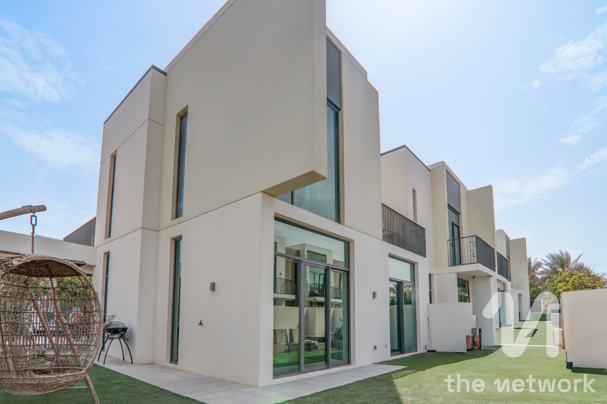 Single Row | Landscaped | Close to Amenities