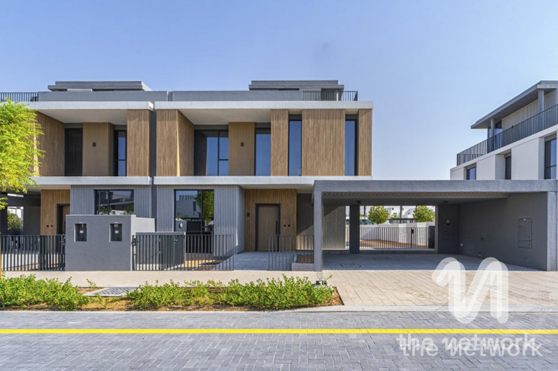 Big Plot | Backing Greenbelt | Vacant