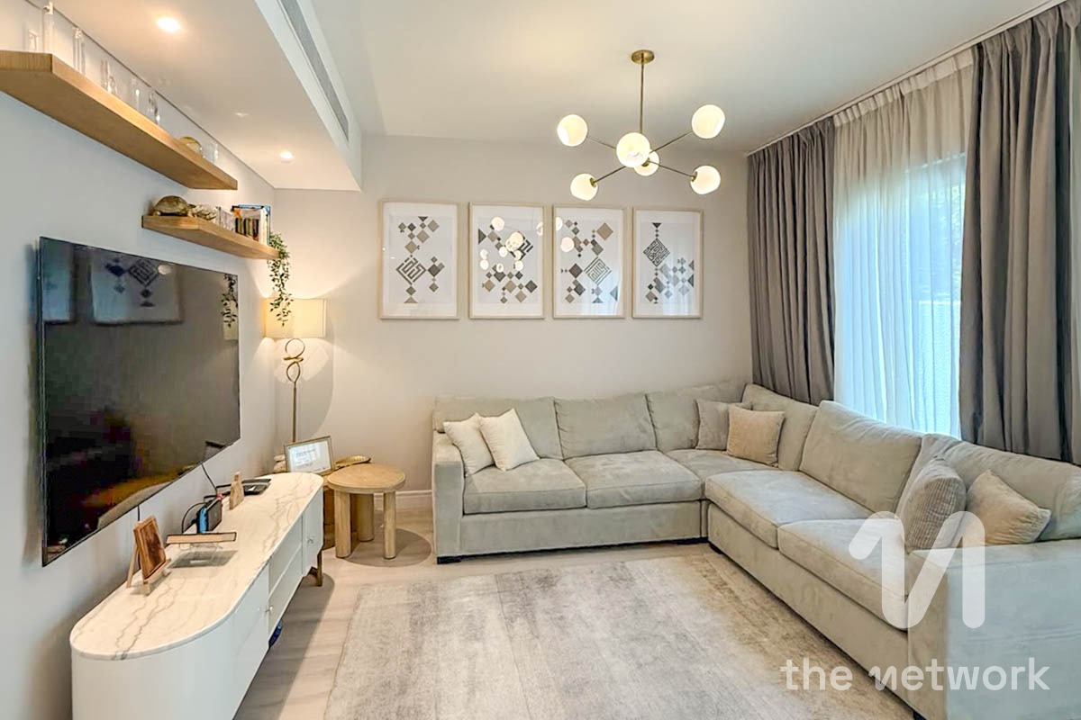 Modern Townhouse | 3 Beds | Gated Community