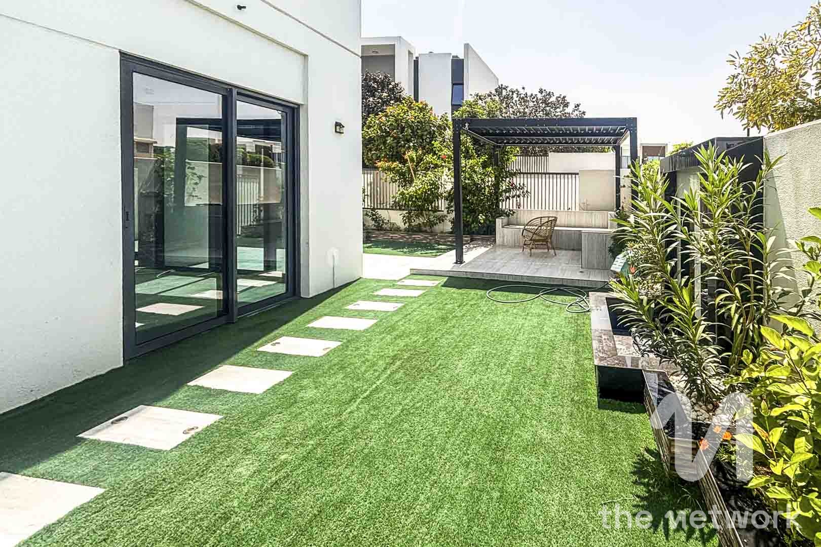 End Corner | Motivated Seller | Spacious