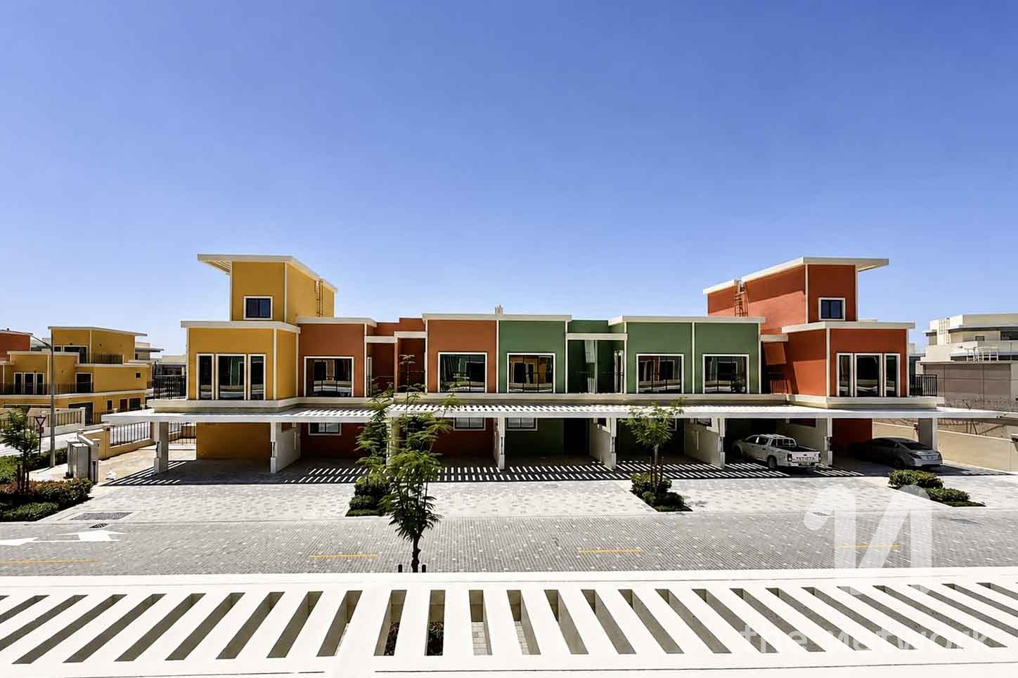 Brand New | Upgraded Unit | Modern Townhouse