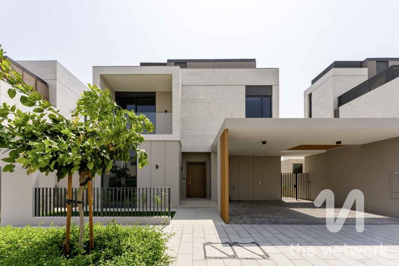 Best Location | 4 Beds | Genuine Listing