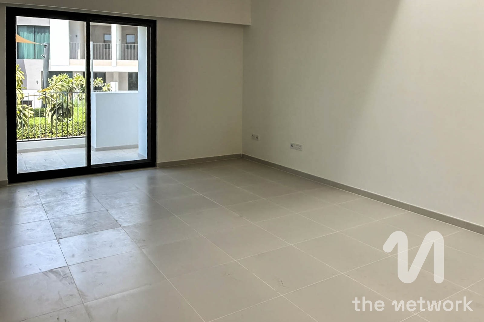 Corner Unit | Brand New | Genuine Photos
