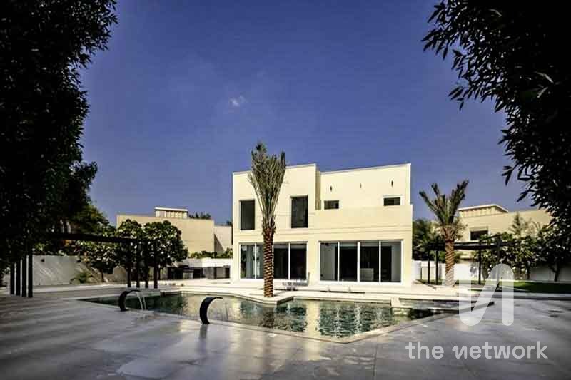 Huge Plot | Fully Renovated | Cul-De-Sac Location