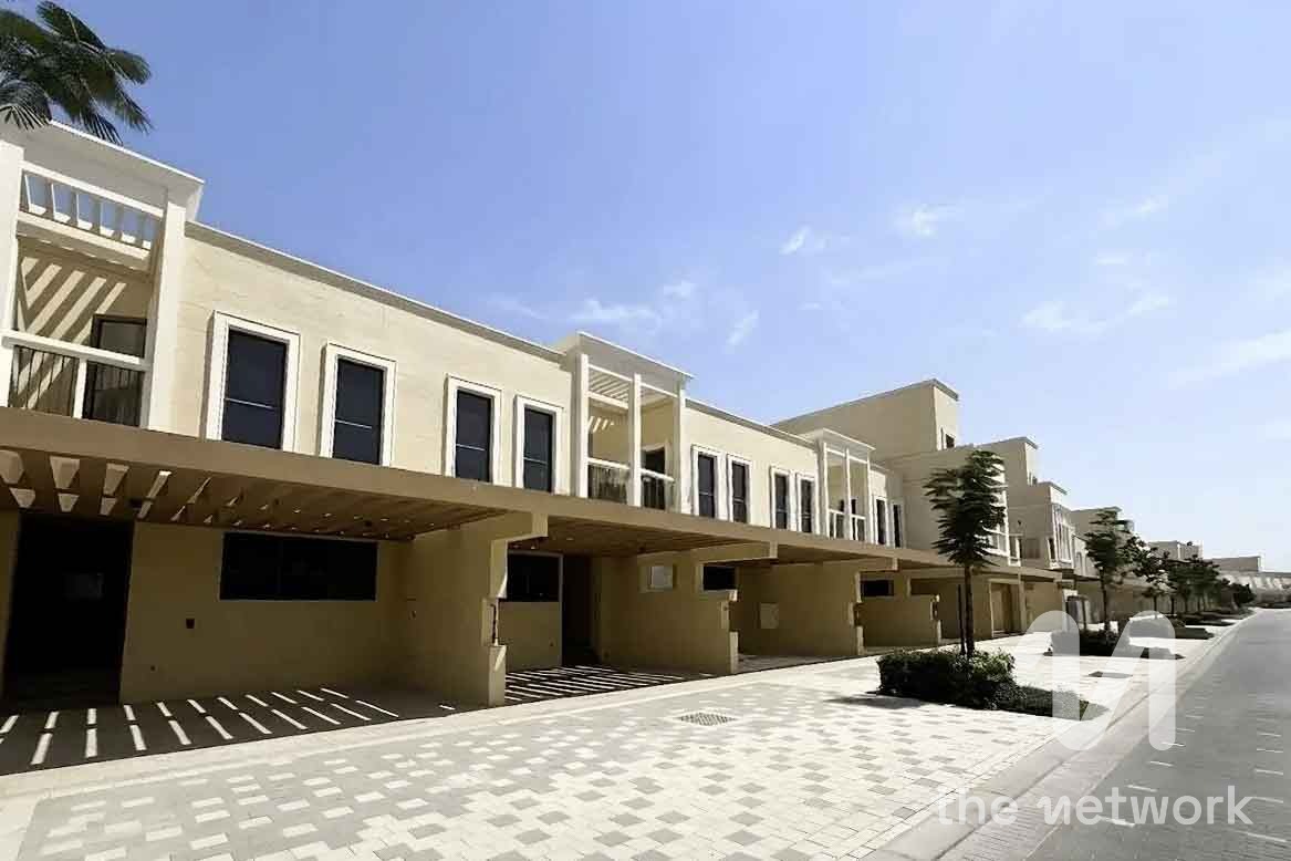 4BR Townhouse | Next to Lagoons | Brand New