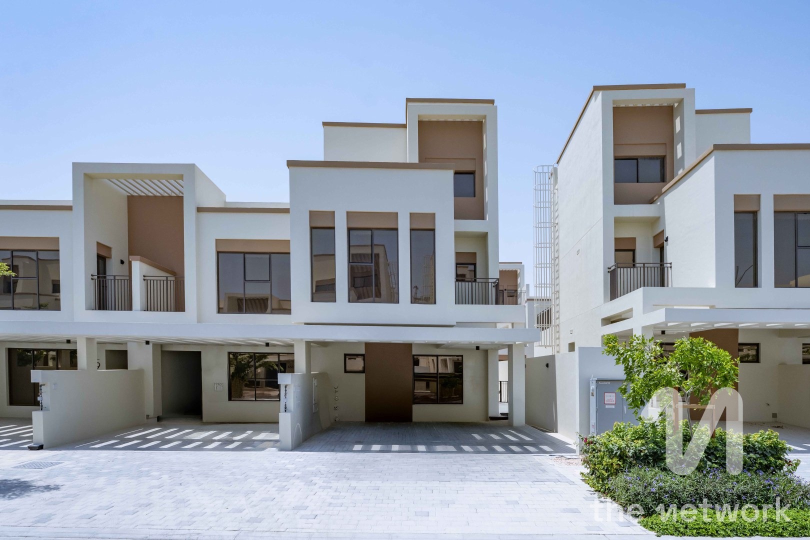 Key in Hand | Luxury 4 Bedrooms | Brand New