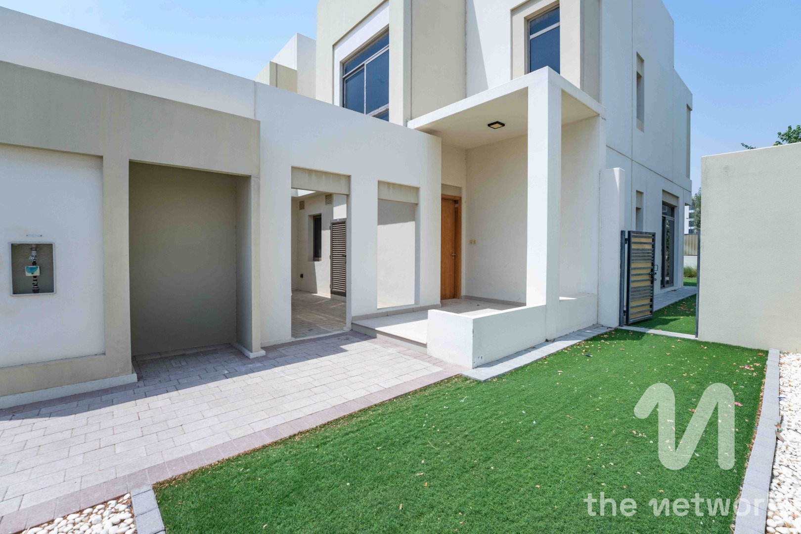 Exclusive | Vacant | Corner Plot | 4 Bed Plus Maid