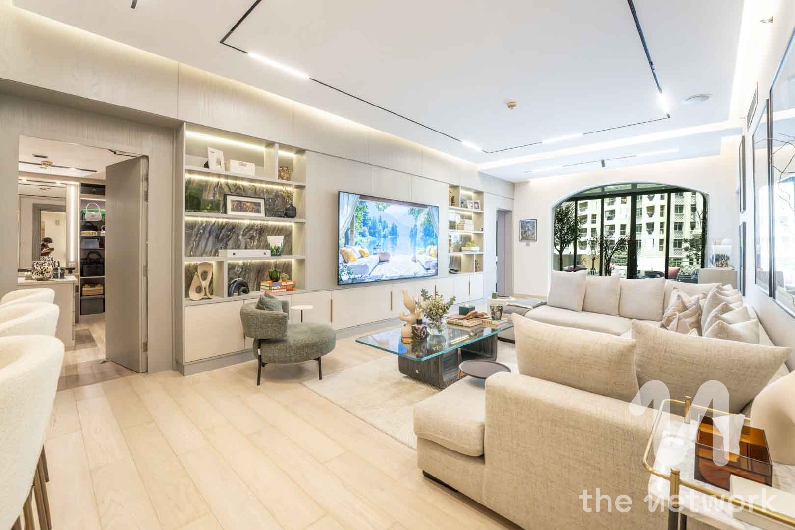 Fully Upgraded | Massive Private Terrace | On Park