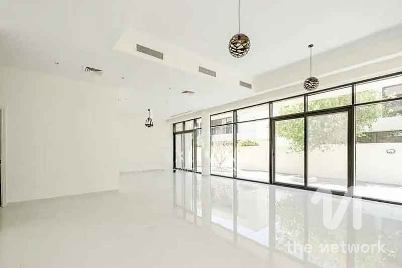 Large Plot| Vacant | Best Deal
