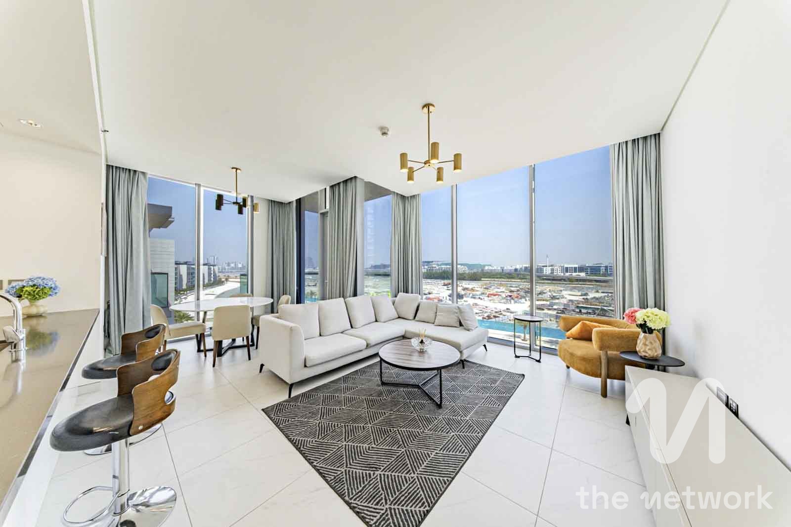Top Floor | Upgraded | Race Course and Lagoon View