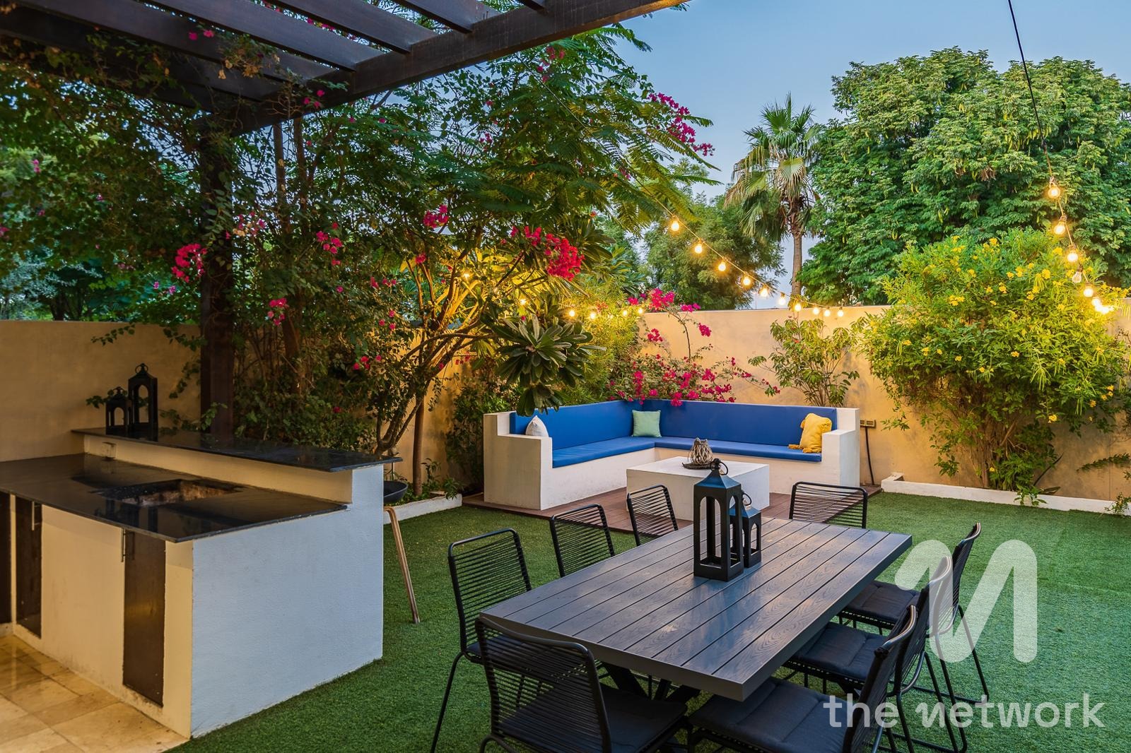 Single Row | Furnished | End Unit