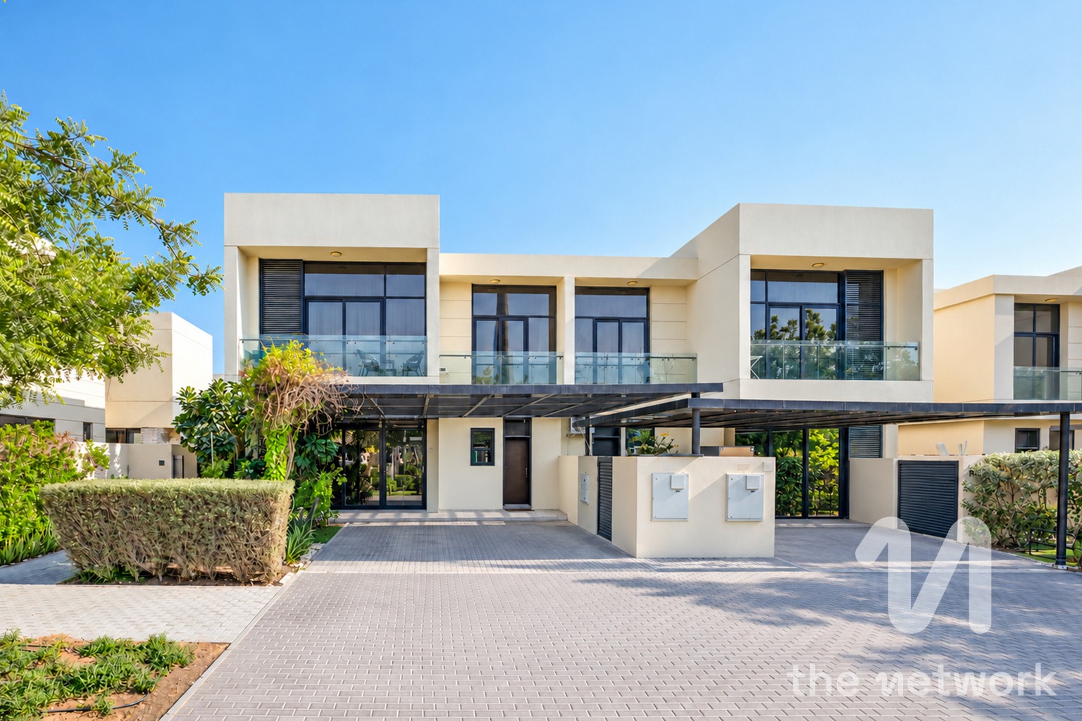 Quiet Street | Priced to Sell | 5 Bed with Maid