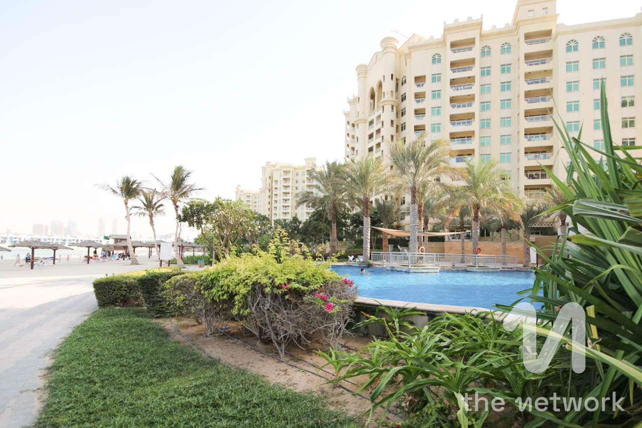 Palm Jumeirah | 1BR | Spacious | Sea-View Unit