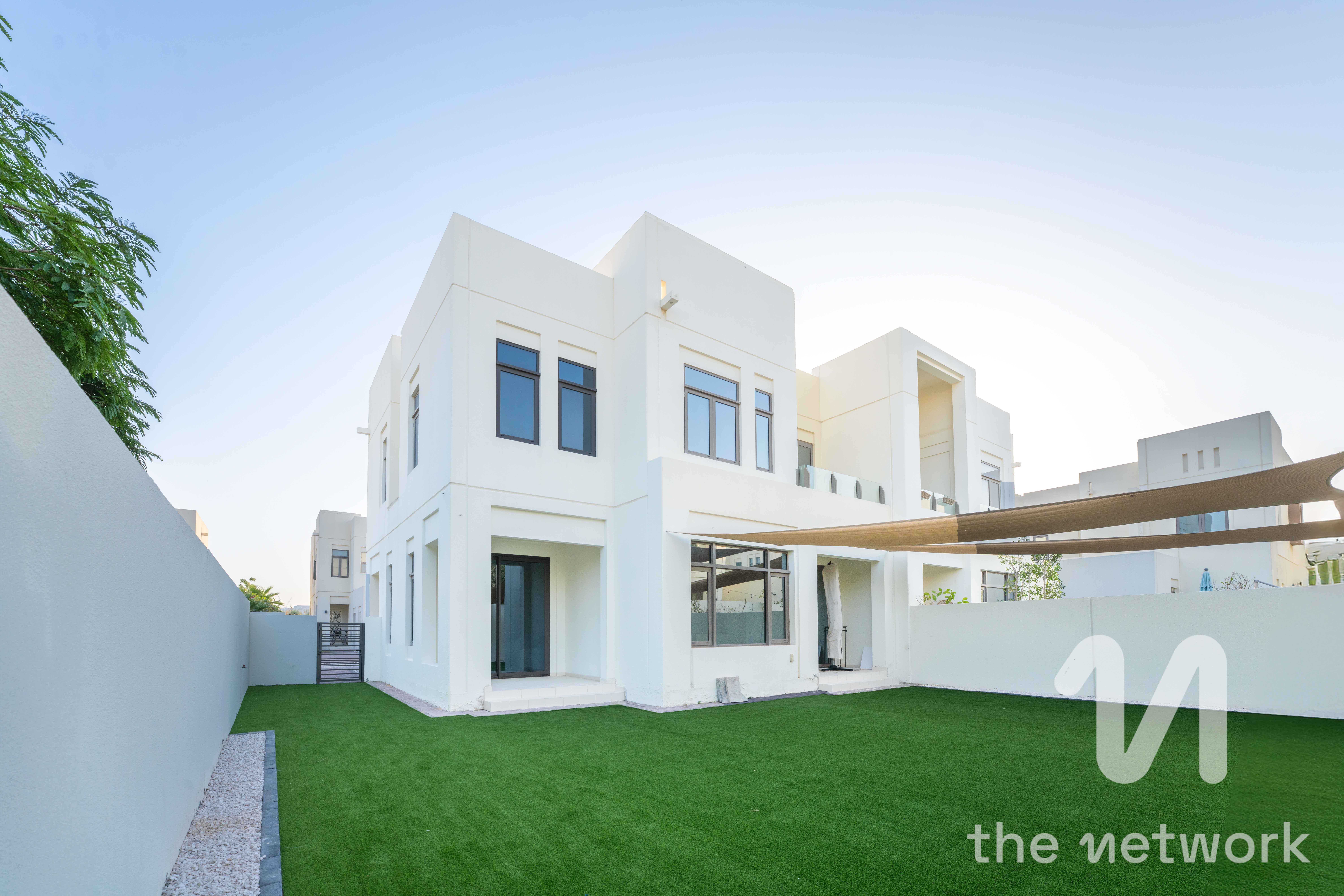 LARGE PLOT | VACANT | CORNER | VIEW TODAY