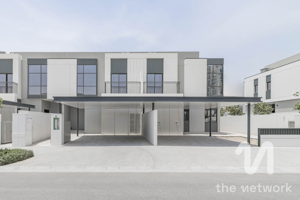 Brand-new | Single-row  | Murooj Townhouse