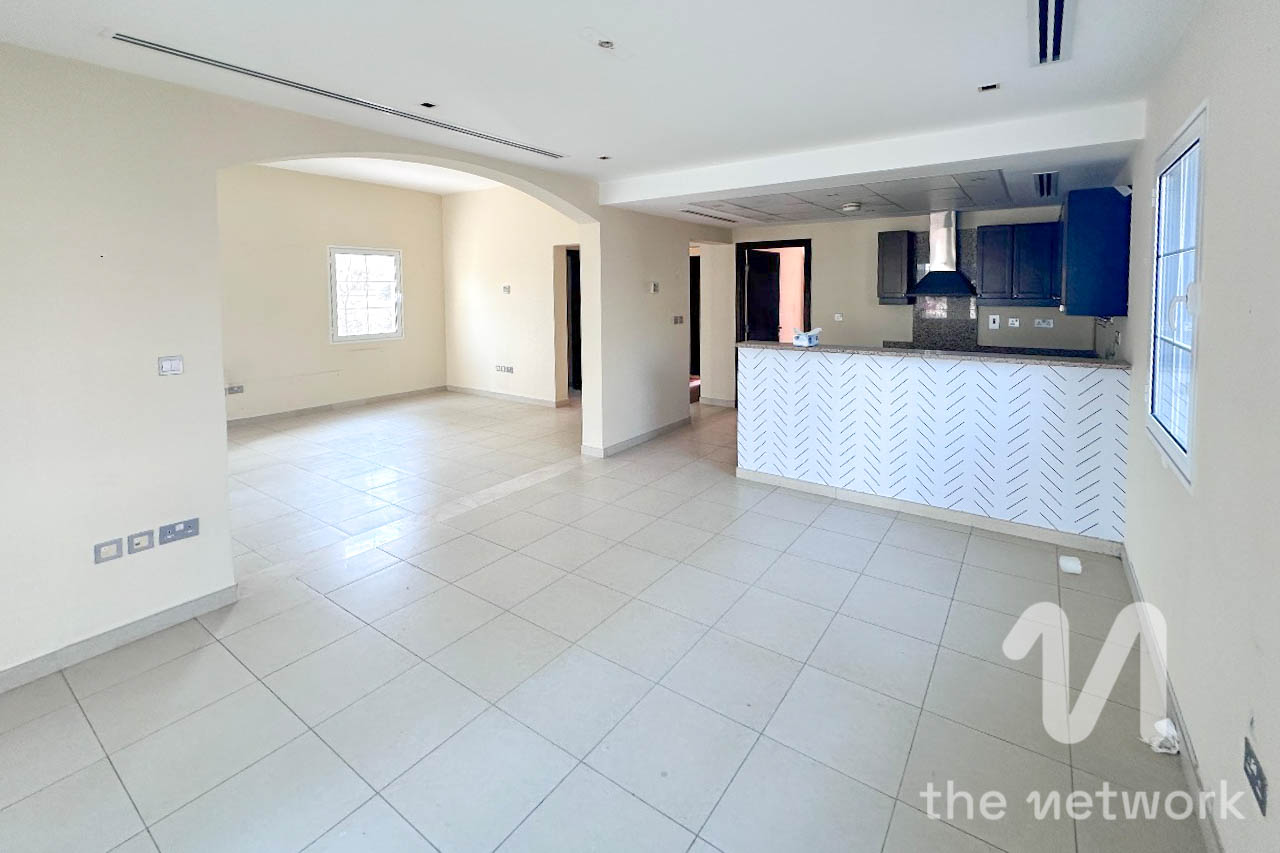 Ready To Move-in | Large Plot | Quiet Location