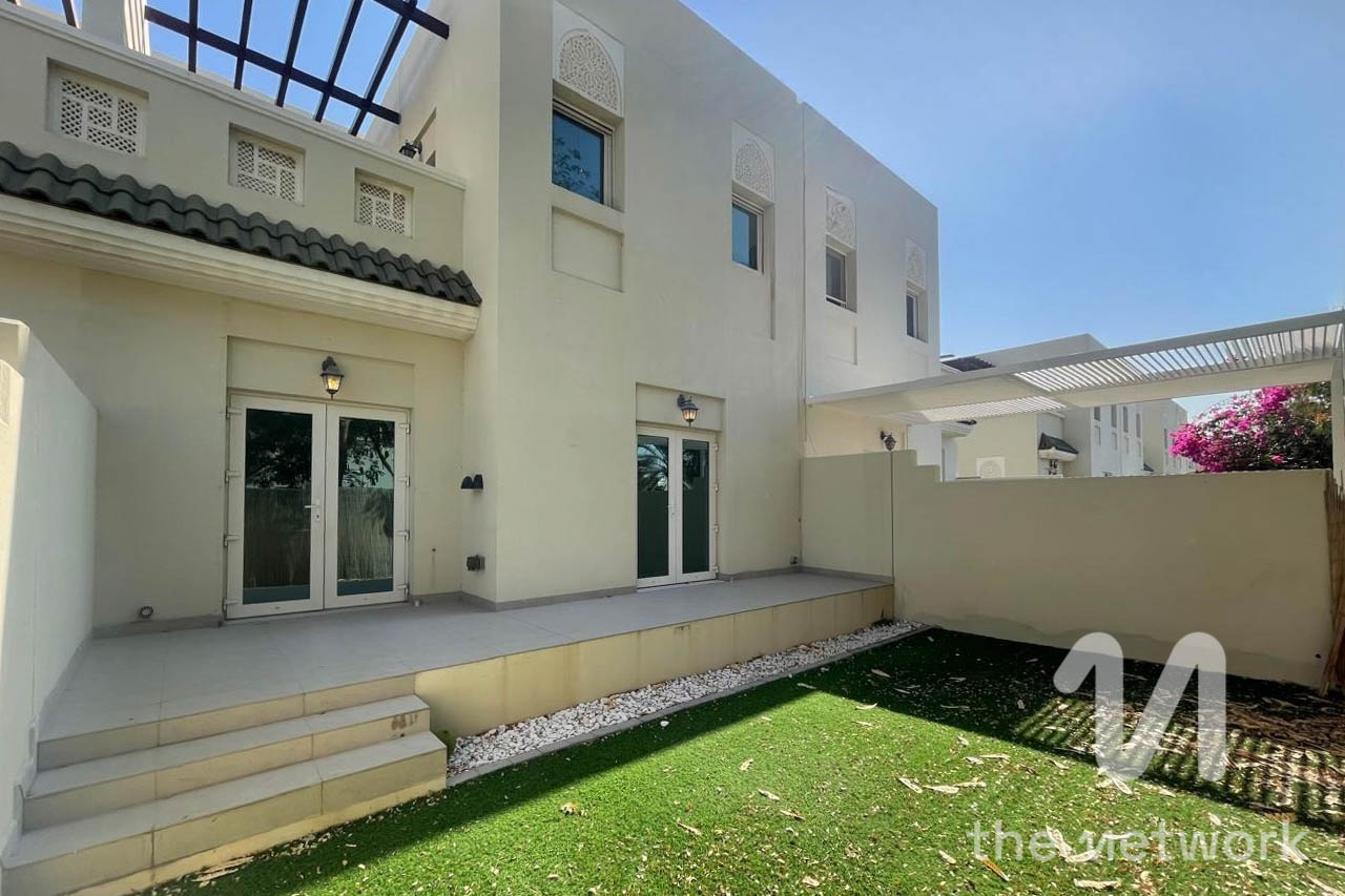 Single-Row | Ready To-Move In | Type B