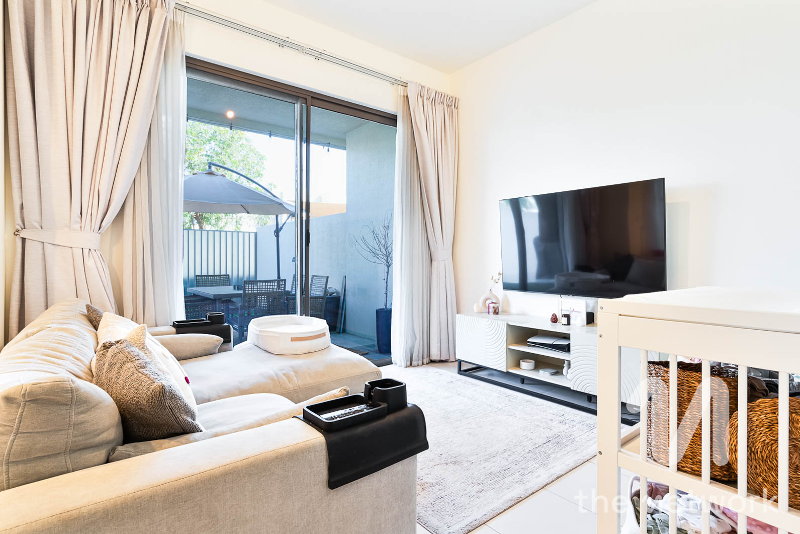 Unfurnished | Landscaped | Vacant Now | Single Row