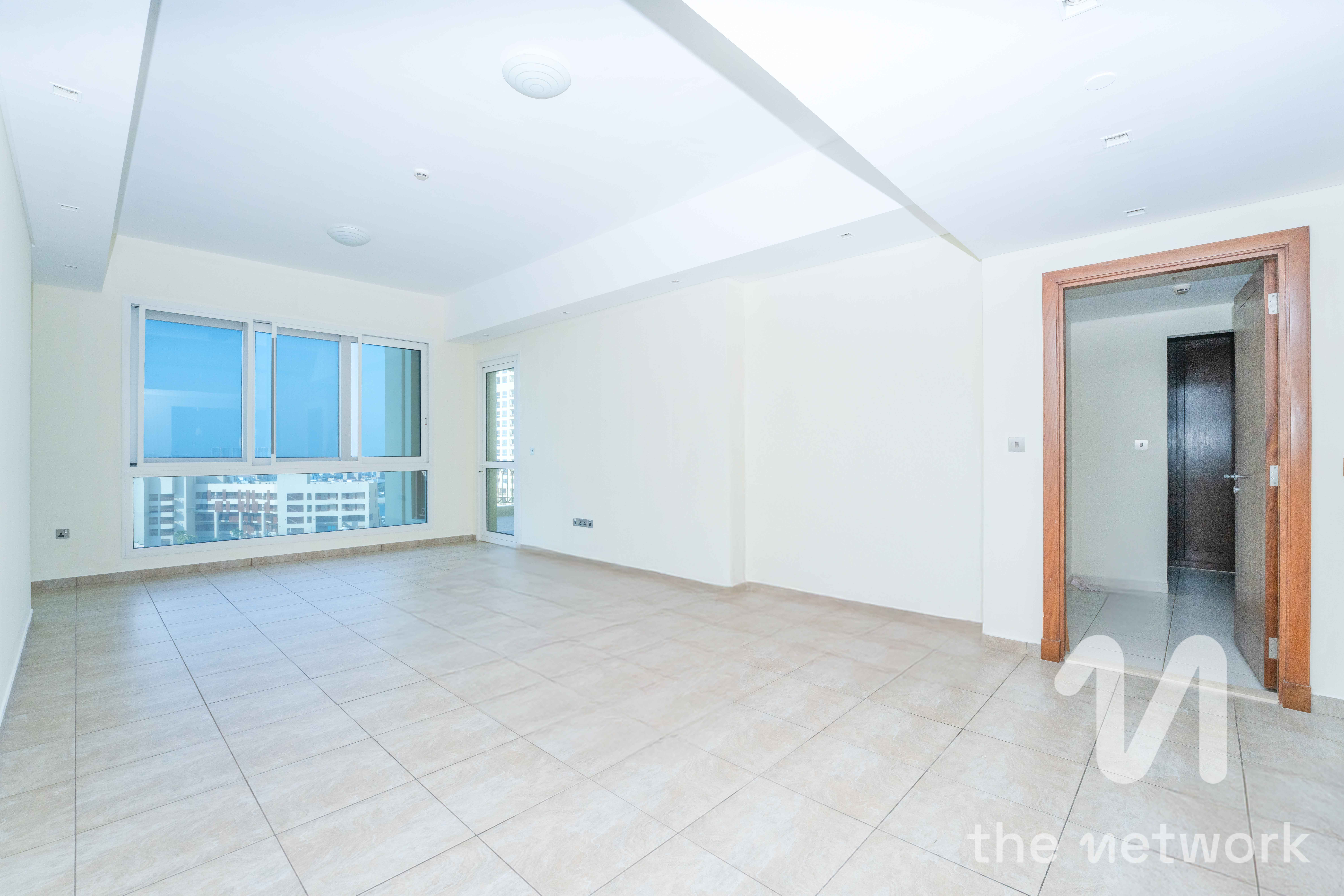 Vacant | Best Offer | Stunning Views | Key With Me