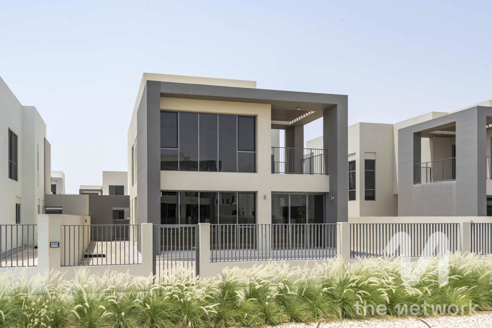 E3 Type | Vacant on Transfer | Large Plot