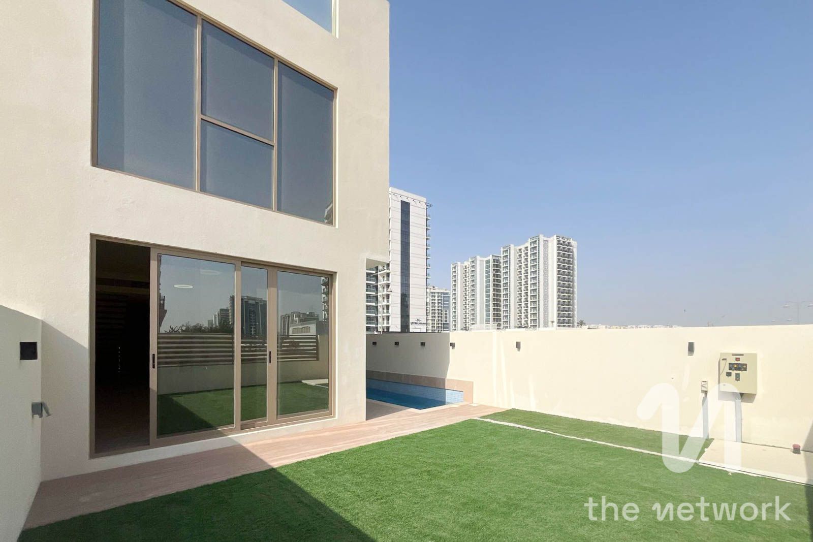Single Row | Private Pool | Multiple options