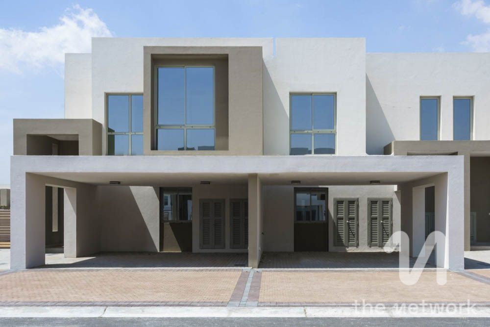 Vacant | Close to Pool | Spacious Layout